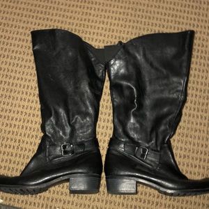 Black riding boots